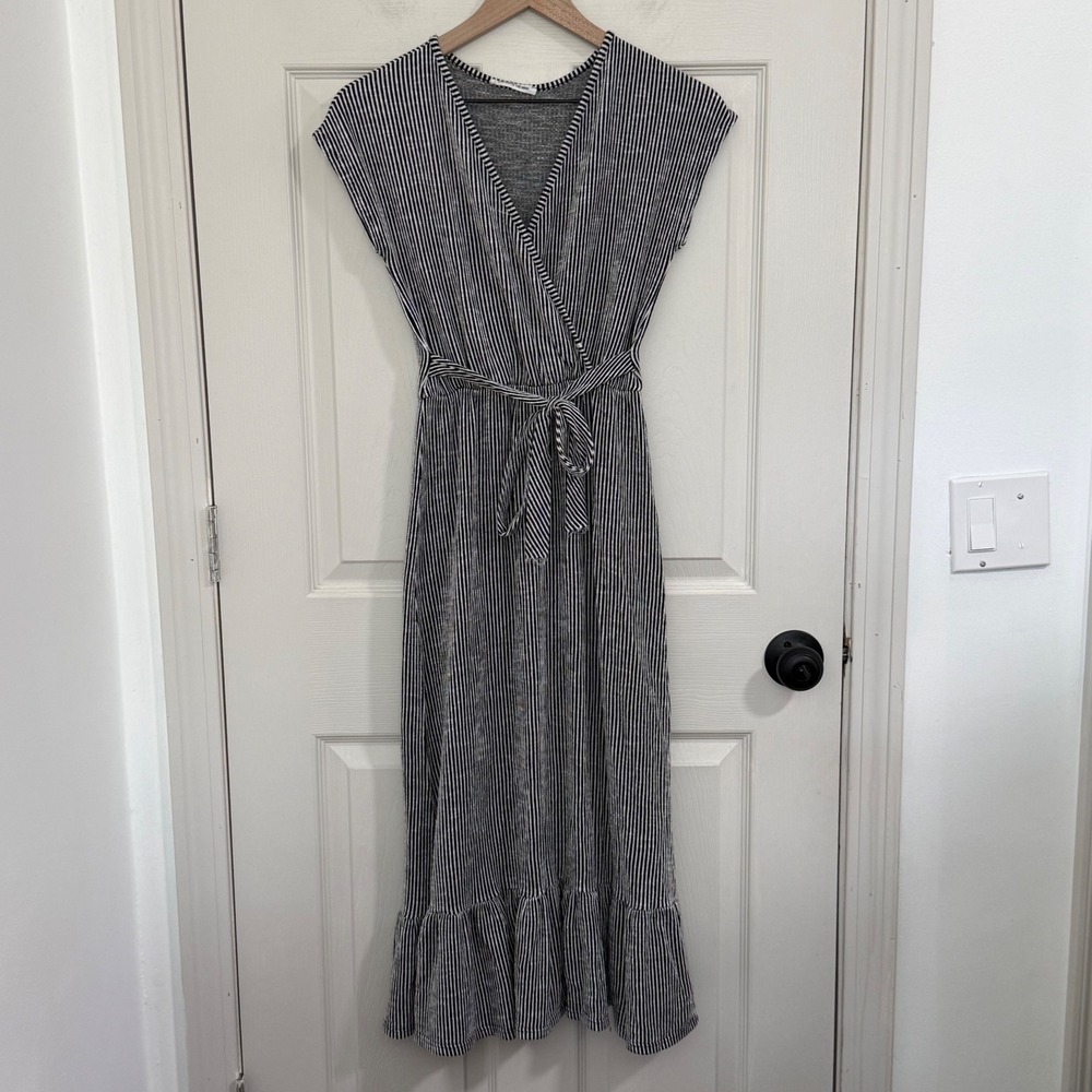 Caution to the Wind Maxi Dress Women Striped Black White Tie Waist Small Coastal